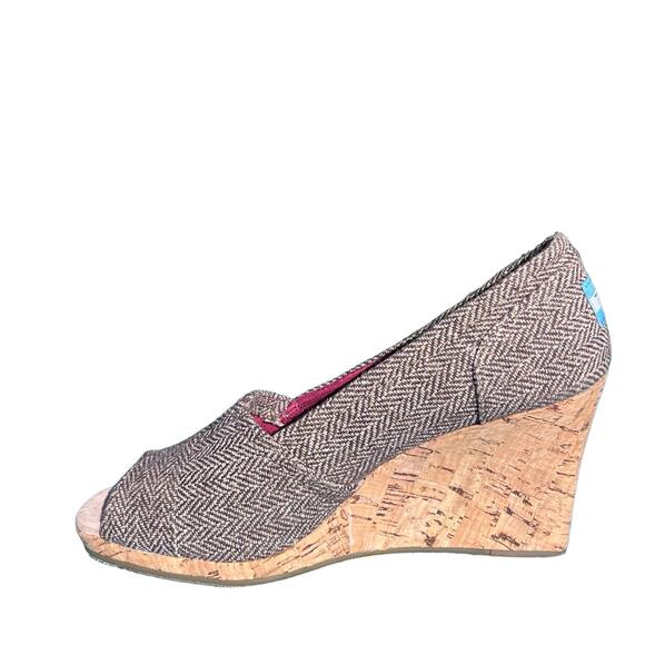 Tom’s Women’s Brown & Tan Herringbone Peep-Toe Cork Wedges Size 7 - Picture 3 of 13